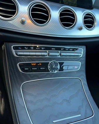 Mercedes-Benz Klasa E cena 159900 przebieg: 65000, rok produkcji 2019 z Warszawa małe 121